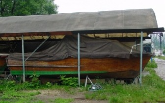 Holzboot-vorher.jpg